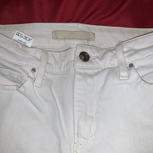 All white stretch Joes